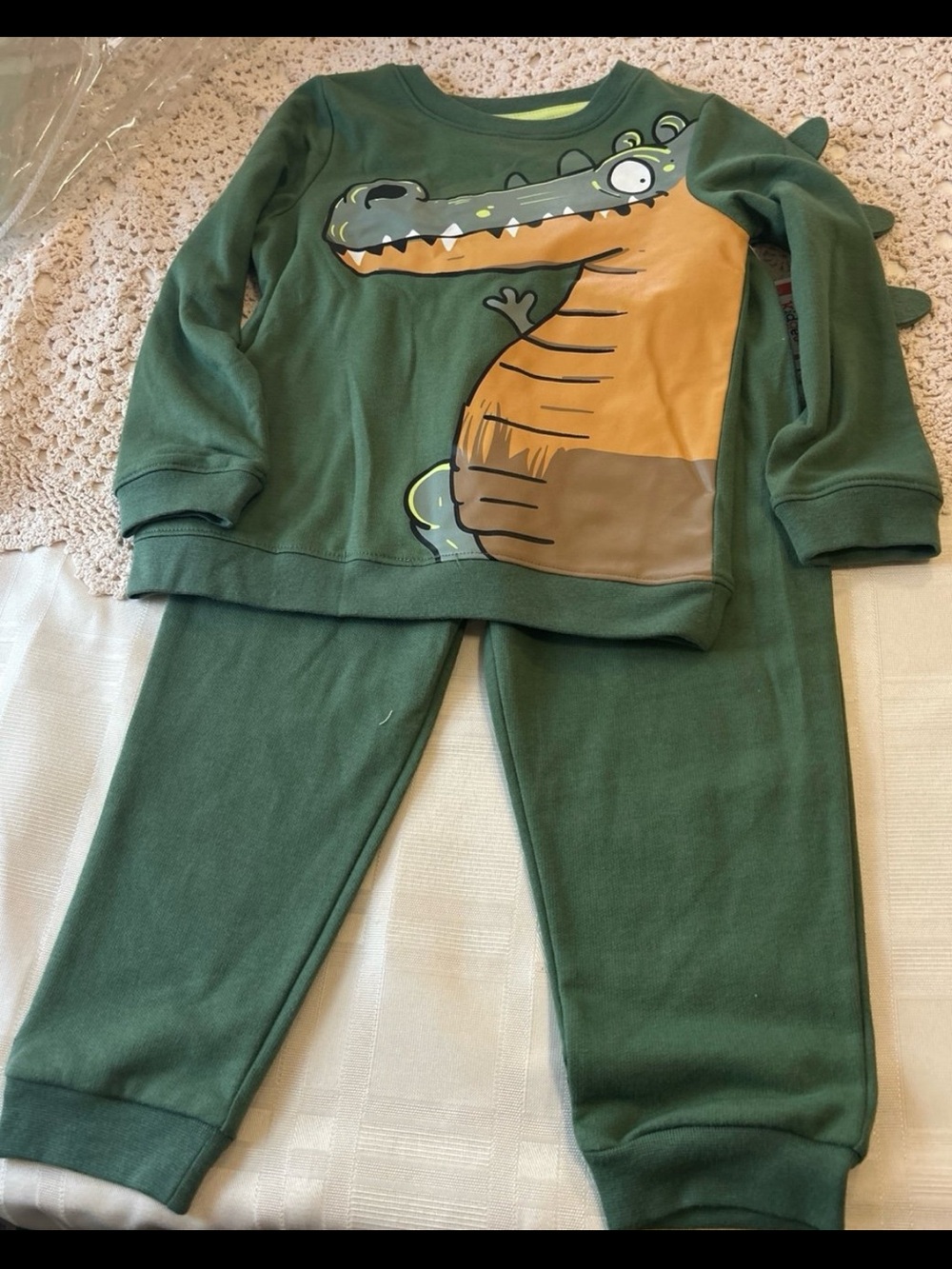 Green Crocodile Print Kids size 3T super soft jogger